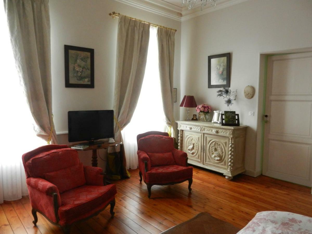 La Maison De L'Ambassadeur Saint-Jean-dʼAngély Εξωτερικό φωτογραφία