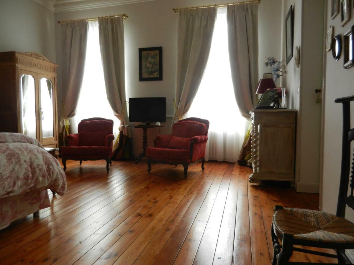 La Maison De L'Ambassadeur Saint-Jean-dʼAngély Εξωτερικό φωτογραφία